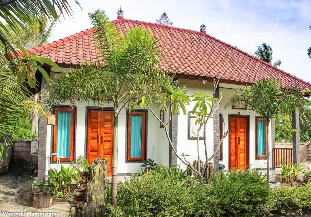 Medal Jaya Hostel & Room Nusa Lembongan  Exterior photo