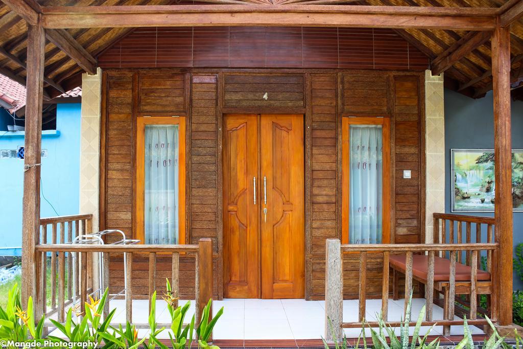 Medal Jaya Hostel & Room Nusa Lembongan  Exterior photo