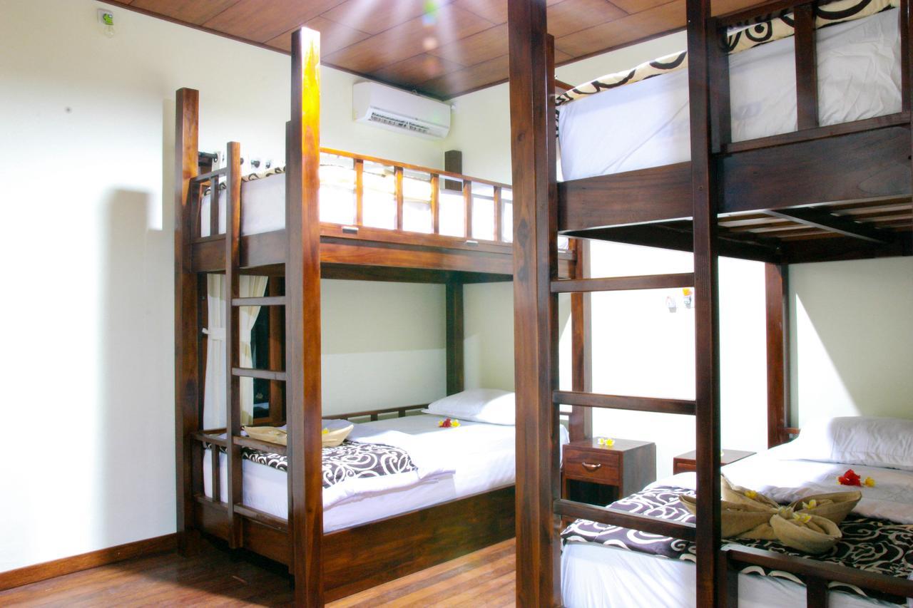 Medal Jaya Hostel & Room Nusa Lembongan  Exterior photo