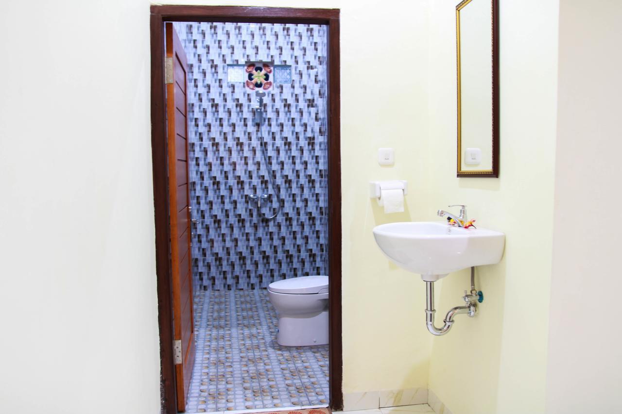 Medal Jaya Hostel & Room Nusa Lembongan  Exterior photo