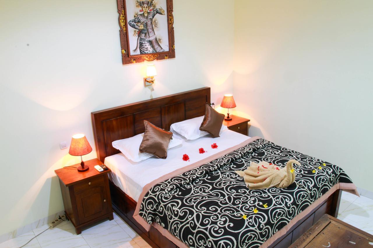 Medal Jaya Hostel & Room Nusa Lembongan  Exterior photo
